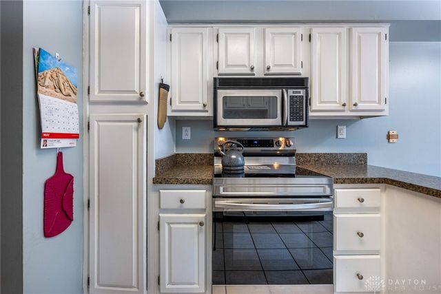 1321 Keystover Trail, Dayton, OH 45459