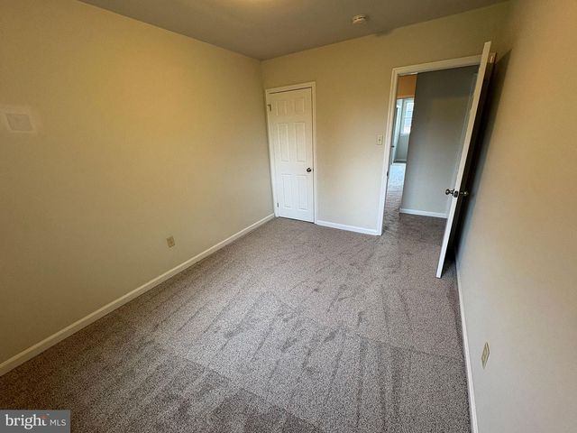 30 VALLEY DR, Telford, PA 18969