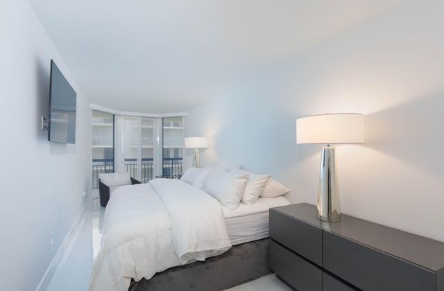 3140 S Ocean Boulevard 502S, Palm Beach, FL 33480