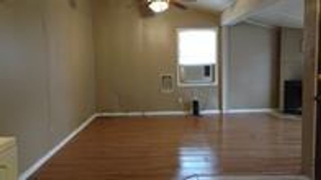 74 Palisade Circle, Huntsville, TX 77320