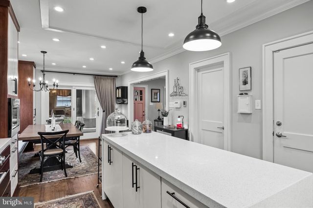 63 CENTRAL AVE, Audubon, NJ 08106