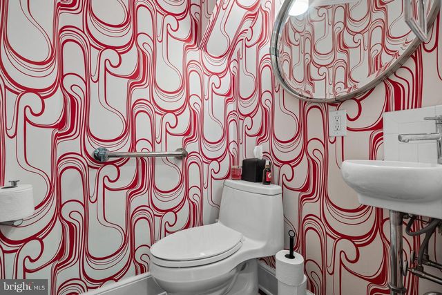 63 CENTRAL AVE, Audubon, NJ 08106