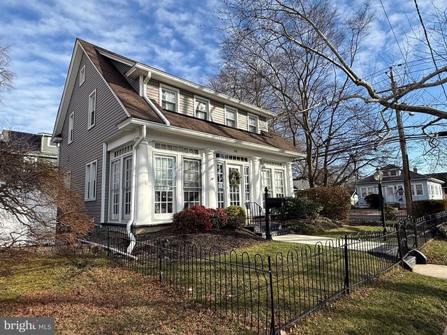 63 CENTRAL AVE, Audubon, NJ 08106
