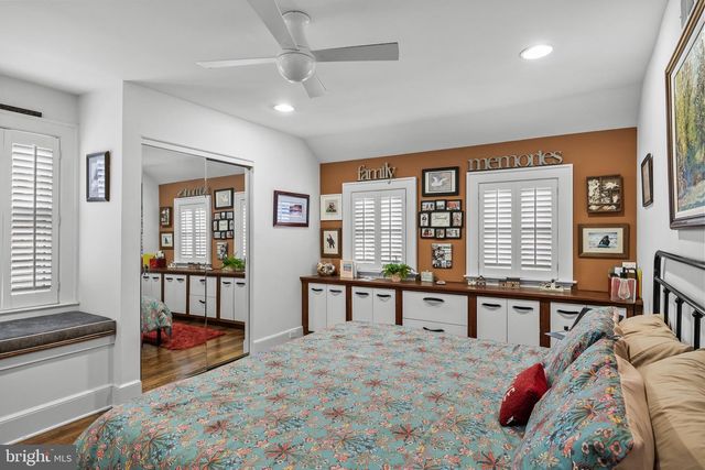 63 CENTRAL AVE, Audubon, NJ 08106