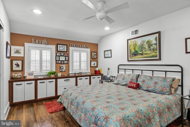 63 CENTRAL AVE, Audubon, NJ 08106