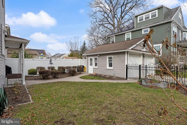 63 CENTRAL AVE, Audubon, NJ 08106