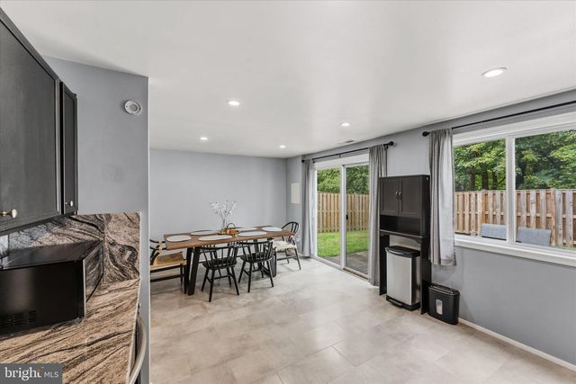 8794 NEWINGTON COMMONS RD, Lorton, VA 22079
