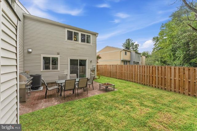 8794 NEWINGTON COMMONS RD, Lorton, VA 22079