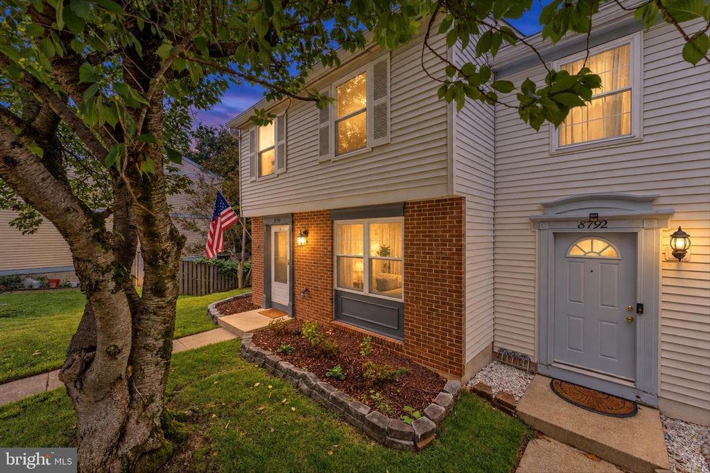 8794 NEWINGTON COMMONS RD, Lorton, VA 22079