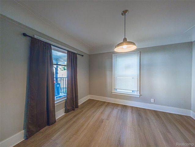 306 Whittemore Street, Pontiac, MI 48342