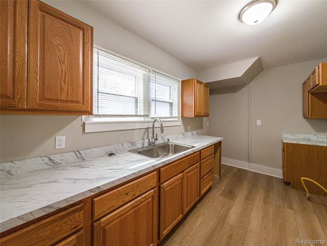 306 Whittemore Street, Pontiac, MI 48342