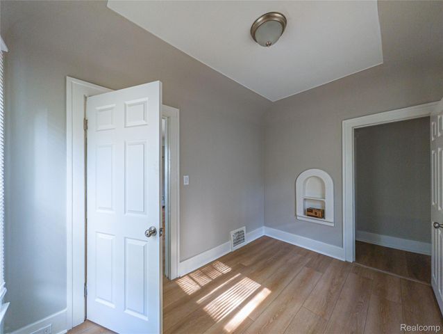 306 Whittemore Street, Pontiac, MI 48342