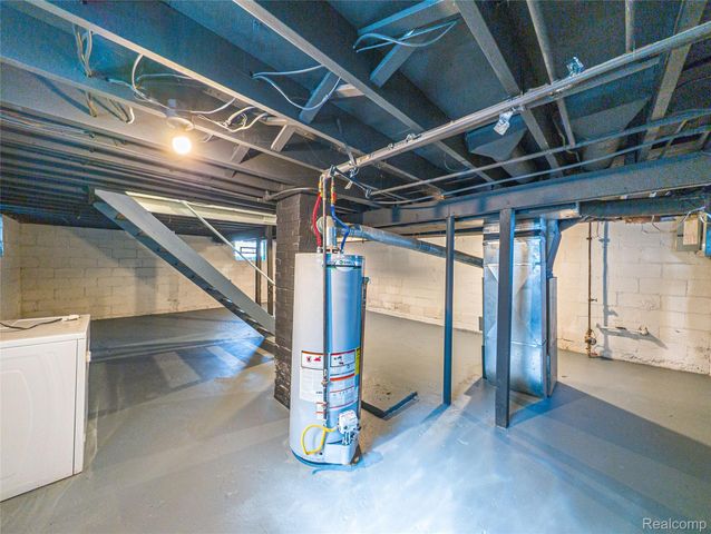 306 Whittemore Street, Pontiac, MI 48342