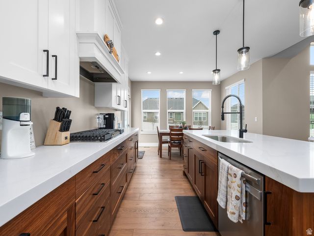 7236 W HALLS CROSSING DR, Herriman, UT 84096