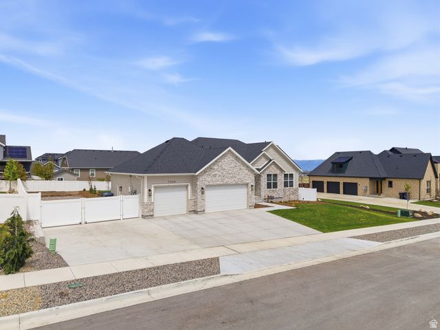 7236 W HALLS CROSSING DR, Herriman, UT 84096