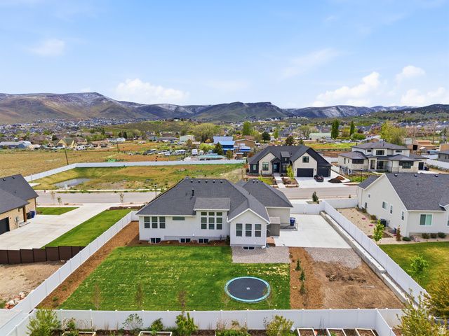 7236 W HALLS CROSSING DR, Herriman, UT 84096