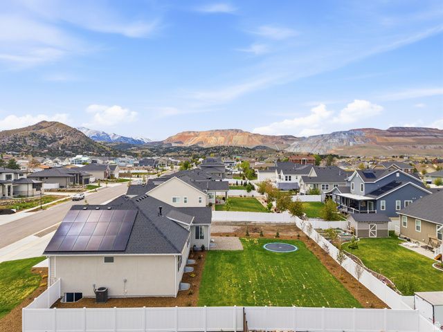 7236 W HALLS CROSSING DR, Herriman, UT 84096