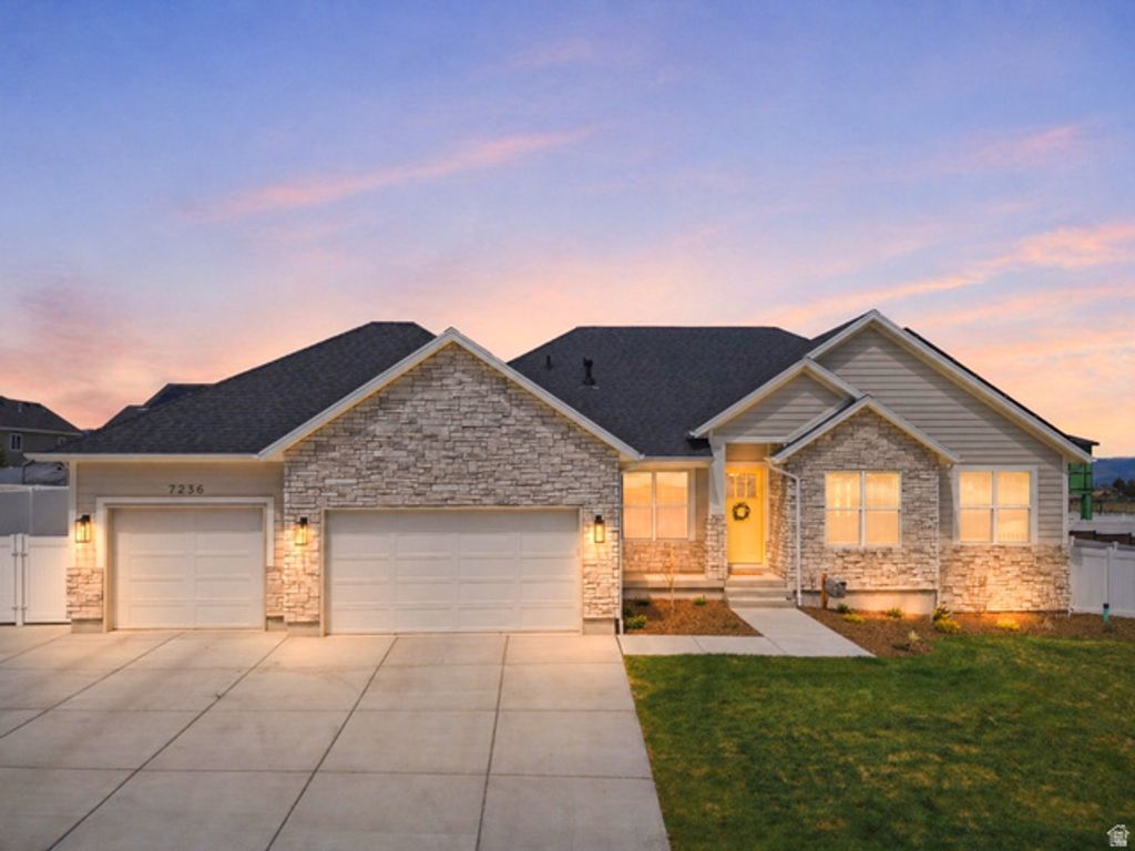 7236 W HALLS CROSSING DR, Herriman, UT 84096