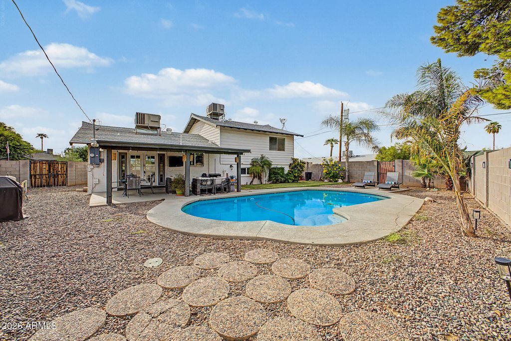 10835 N 39TH Street, Phoenix, AZ 85028 — photo 2