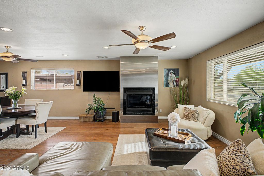10835 N 39TH Street, Phoenix, AZ 85028 — photo 5