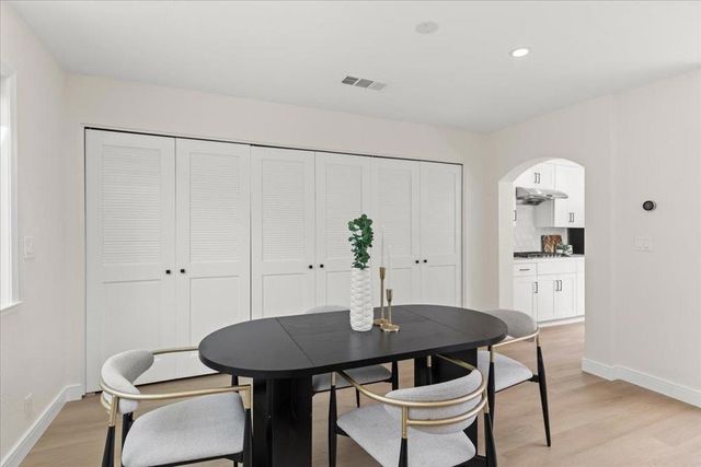 198 Greenwich Drive, Pleasant Hill, CA 94523