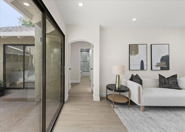 198 Greenwich Drive, Pleasant Hill, CA 94523