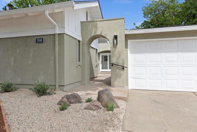 198 Greenwich Drive, Pleasant Hill, CA 94523