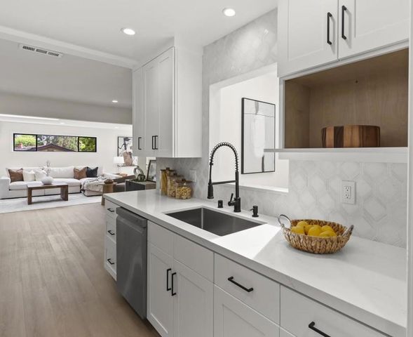 198 Greenwich Drive, Pleasant Hill, CA 94523