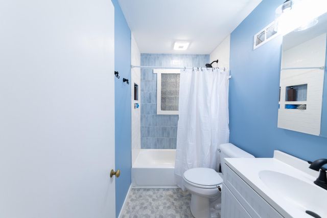 900 W Cass Street, Greenville, MI 48838