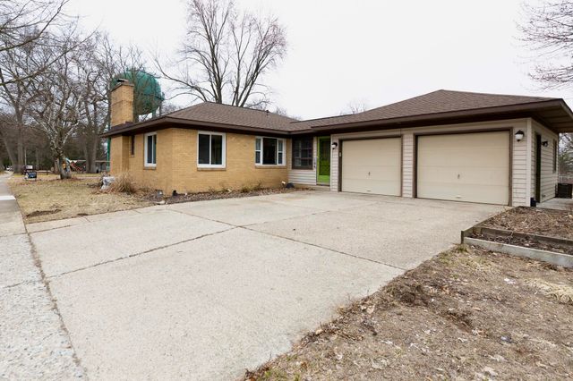 900 W Cass Street, Greenville, MI 48838