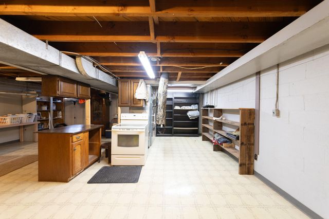 900 W Cass Street, Greenville, MI 48838