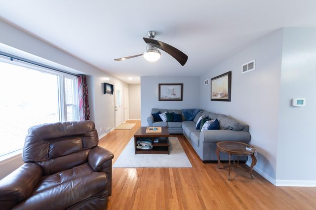 900 W Cass Street, Greenville, MI 48838