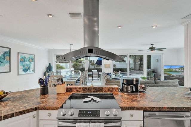 3329 NE 16th Court, Fort Lauderdale, FL 33305