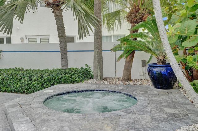 3329 NE 16th Court, Fort Lauderdale, FL 33305