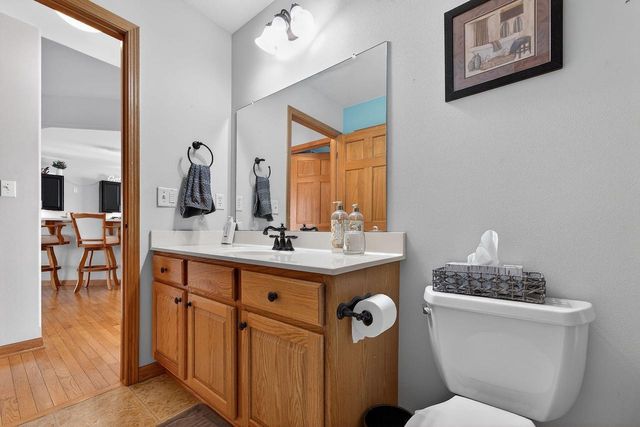 3838 E Stargrass LANE, Oak Creek, WI 53154