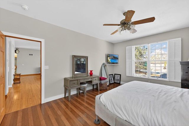 3838 E Stargrass LANE, Oak Creek, WI 53154