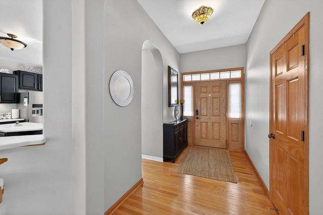 3838 E Stargrass LANE, Oak Creek, WI 53154