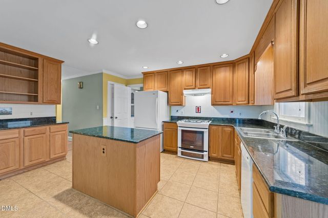 207 Muirfield Lane, Clayton, NC 27527