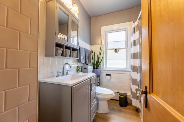 4931 S Kostner Avenue, Chicago, IL 60632
