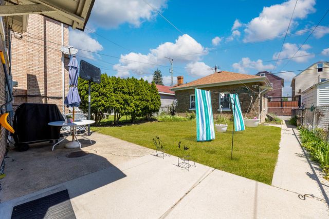 4931 S Kostner Avenue, Chicago, IL 60632