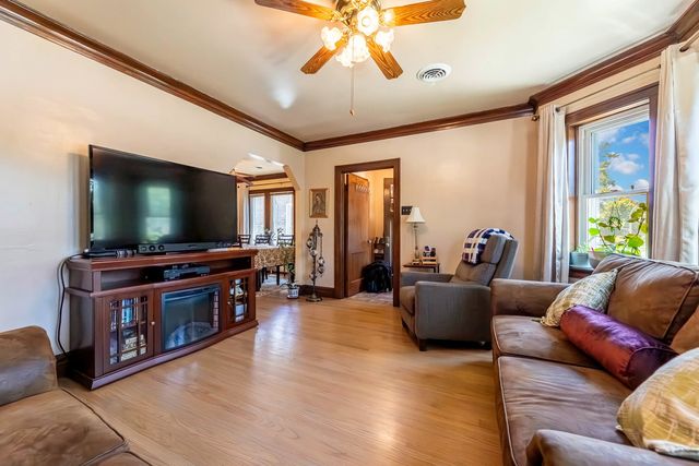 4931 S Kostner Avenue, Chicago, IL 60632