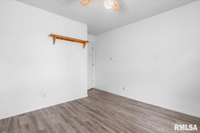 10 LANCELOT Drive, Rochester, IL 62563