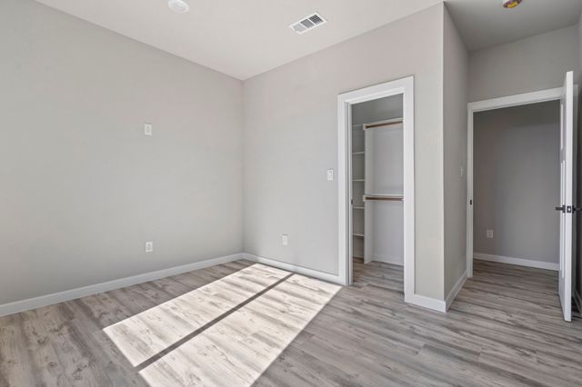 948 Corinth Street 1, Dallas, TX 75215