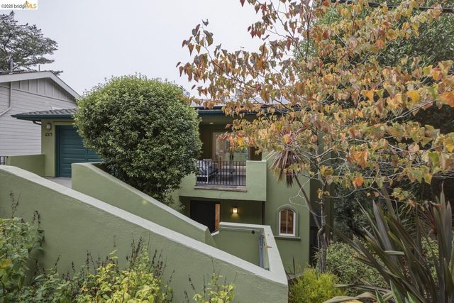 6375 Longcroft Dr, Oakland, CA 94611