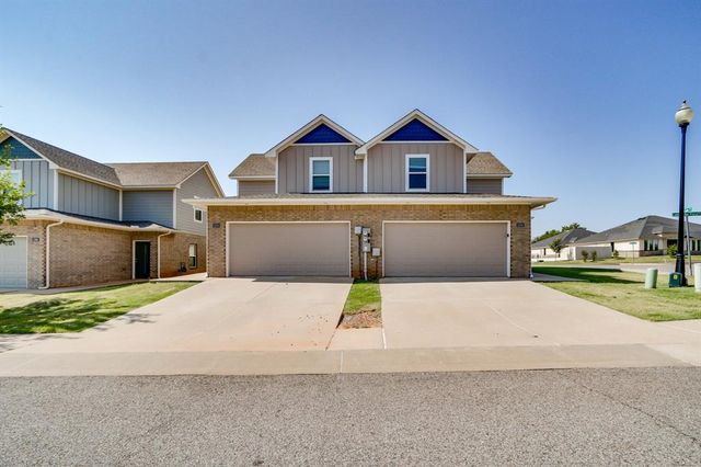 2208 Camino Del Plaza Lane, Edmond, OK 73013