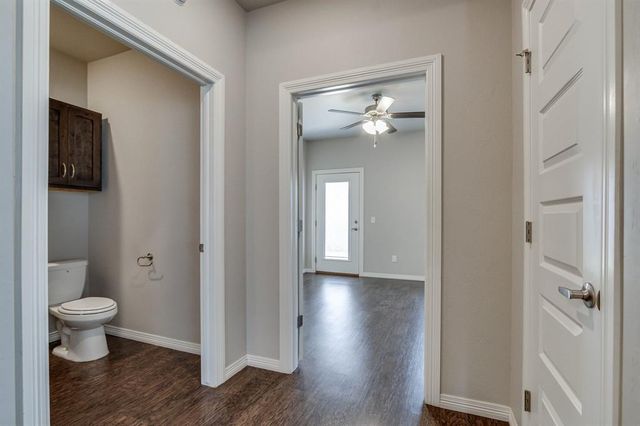 2208 Camino Del Plaza Lane, Edmond, OK 73013