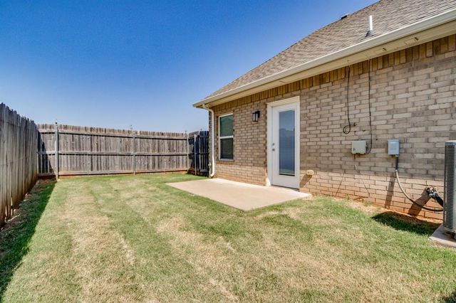 2208 Camino Del Plaza Lane, Edmond, OK 73013