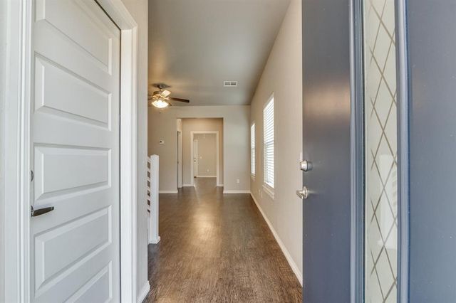 2208 Camino Del Plaza Lane, Edmond, OK 73013
