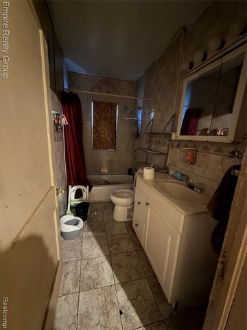 17387 Greeley Street, Highland Park, MI 48203