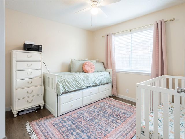 604 S Pauley DR, Hutto, TX 78634